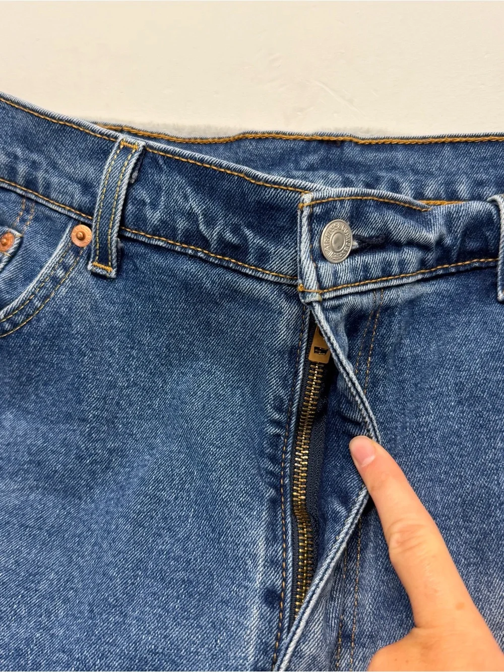 Levi's 505 Jeans Regular Fit Straight Leg Medium Wash Denim Stretch Mens 40x30